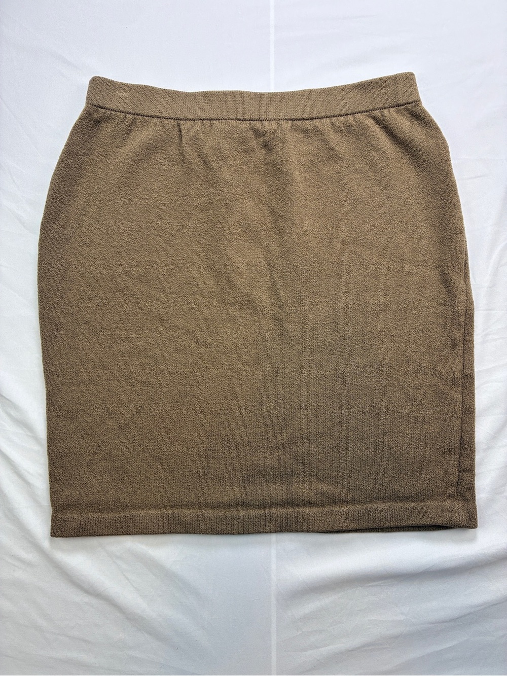 St. John Vintage Santana Knit Skirt in Brownish Goldish Camel Sz 12